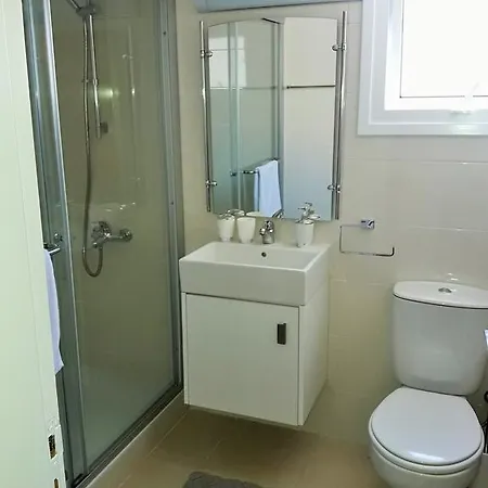 32 Hill Court شقة لارنكا